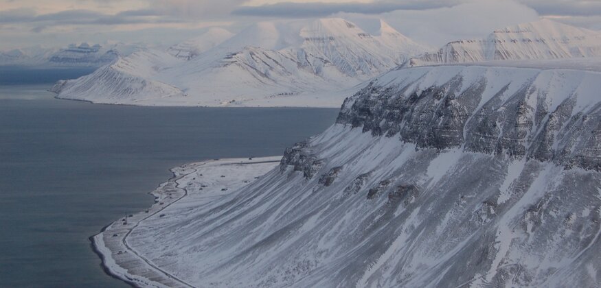 Scientists to Employ Arctic Ice To Protect Diversity of World's Crops