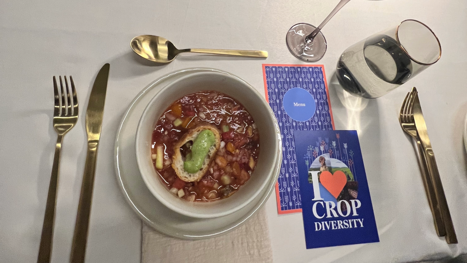 Chef Erik Oberholtzer served a colorful dinner that celebrated crop diversity from around the globe. Photo: Bailey Cate/Crop Trust