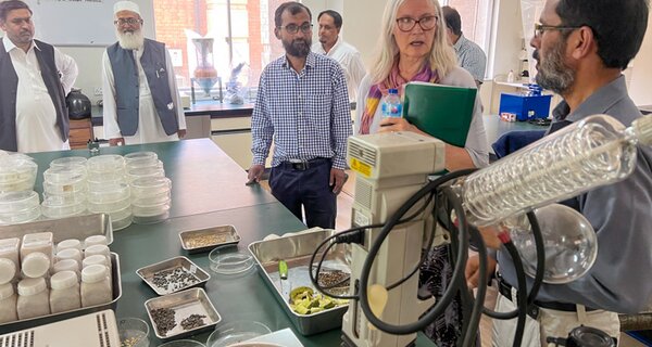People in Pakistan lab