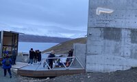 NordGen staff carry more than 45,000 seed samples from 14 different genebanks into the Svalbard Global Seed Vault at the October 2022 deposit. (Photo: NordGen)