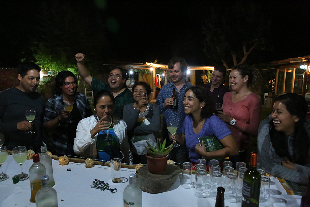 It was time to celebrate the achievements of the Course and to wish the other participants well on the travel home to their countries. The local Pisco, for which the Elqui Valley is well recognised, was particularly welcome. Copies of the INIA seed collecting manual were also shared with all participants.