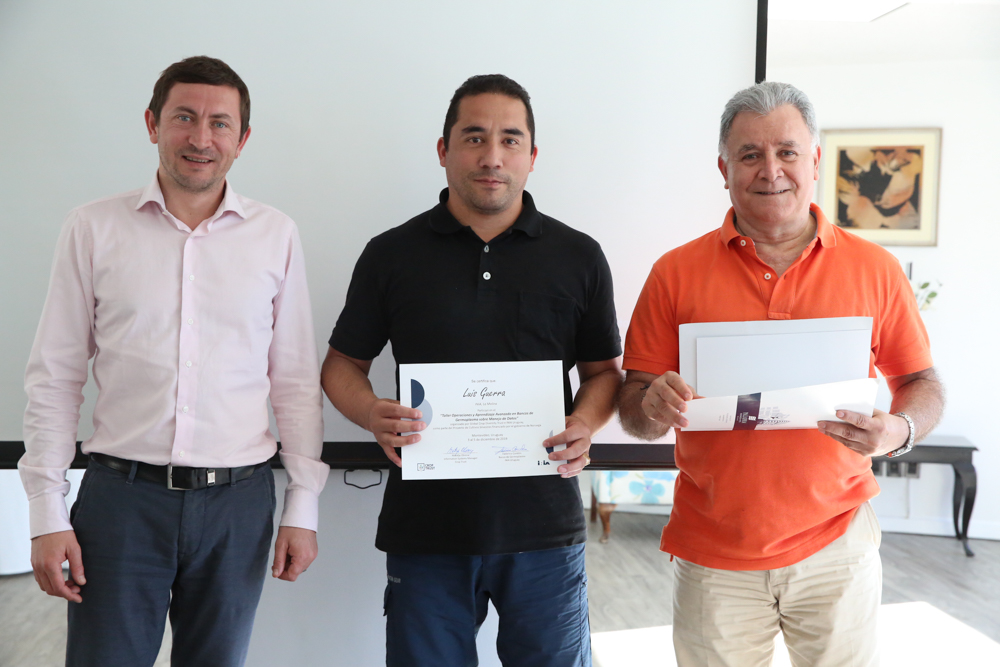 Flanked by Crop Trust representatives Matija Obreza (L) and Tito Franco (R), Luis Enrique Arevalo, from INIA, Peru, poses for the camera. Luis Enrique was impressed how Genesys-PGR can assist genebanks in sharing information globally. “The international plant genetic resources community must work together and learn from each other,” he said. “Workshops like this are needed to maximize the use and impact of our limited resources.”